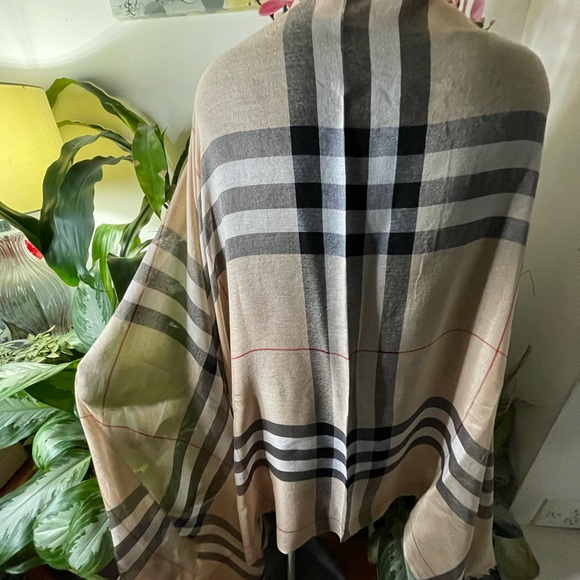 Burberry Cashmere Wrap/Shawl Scarf. - Picture 1 of 15